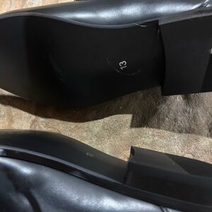 Black Men's Slip-On Loafers - Classic Casual Style